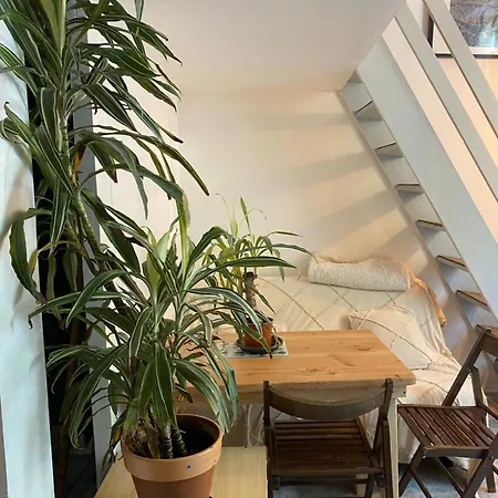 Cosy Proche Tour Eiffel Appartement *
